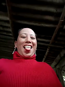 JenyLy68 online show from March 18, 2026, 2:47 am