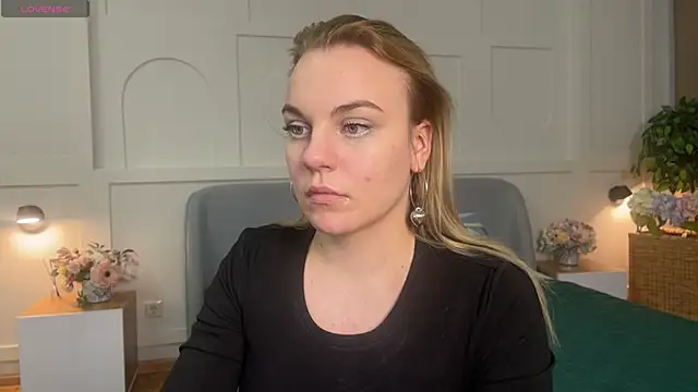 Glow Margo online show from March 21, 2026, 12:59 am