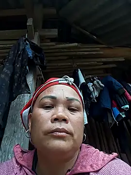 Snapshot of Heylen_hooo chatting on February 25, 2026, 10:14 am Heylen hooo online show from February 25, 2026, 10:14 am