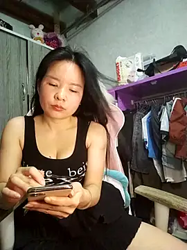 Snapshot of Ivy_Trix2 chatting on May 15, 2026, 3:57 am Ivy Trix2 online show from May 15, 2026, 3:57 am