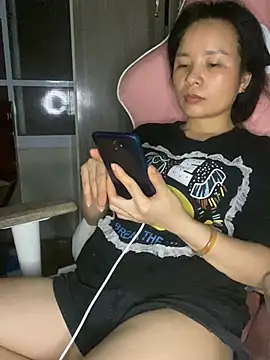 Snapshot of Ivy_Trix2 chatting on May 28, 2026, 3:31 pm Ivy Trix2 online show from May 28, 2026, 3:31 pm