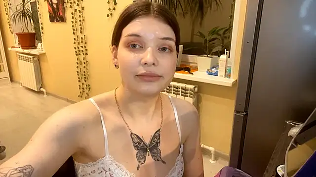 Snapshot of TracyDenoon chatting on March 1, 2026, 4:31 pm TracyDenoon online show from March 1, 2026, 4:31 pm