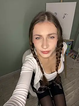 Snapshot of SofieLund chatting on March 2, 2026, 4:14 pm SofieLund online show from March 2, 2026, 4:14 pm