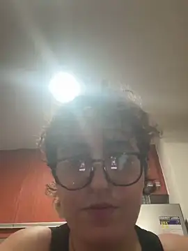 yassiestar online show from March 4, 2026, 5:19 pm