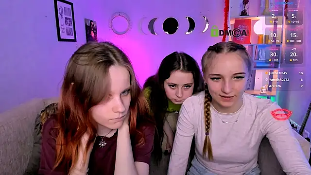 cassandra nik online show from April 7, 2026, 2:28 pm