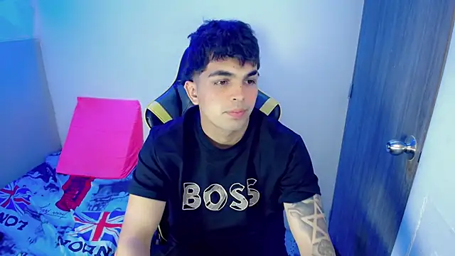 Dustyy 33 online show from February 25, 2026, 6:17 pm