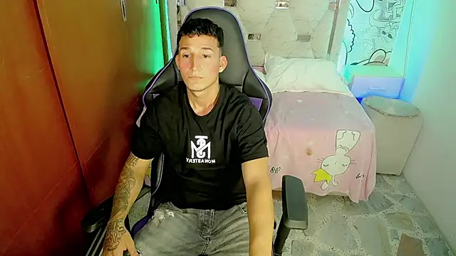 Dmitryy  online show from February 25, 2026, 6:06 pm