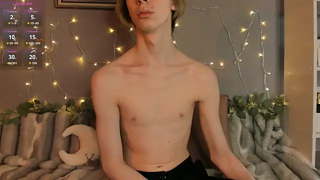 SilverFeral online show from April 5, 2026, 6:21 am