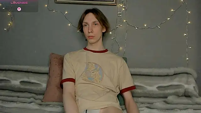 SilverFeral online show from April 11, 2026, 6:18 am