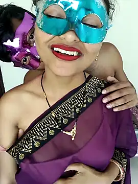 Sweet Cpl  online show from April 9, 2026, 3:39 am