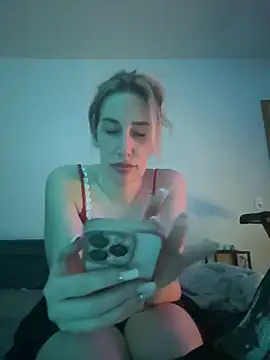 Snapshot of JuliaPrivat chatting on February 26, 2026, 9:58 pm JuliaPrivat online show from February 26, 2026, 9:58 pm