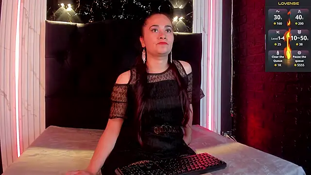  Macadamiia  online show from March 5, 2026, 3:35 am