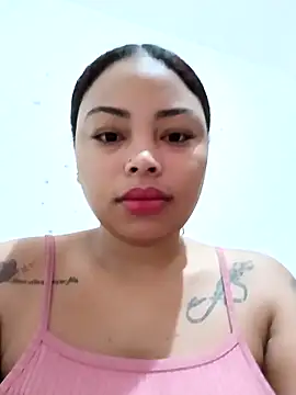 Snapshot of Naomi_Summer_ chatting on February 27, 2026, 5:57 pm Naomi Summer online show from February 27, 2026, 5:57 pm