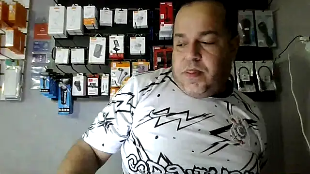 UrsoBissexualPauGrosso online show from May 3, 2026, 4:40 am