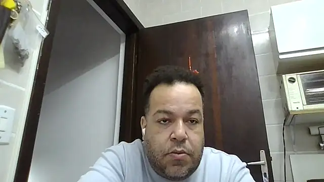 UrsoBissexualPauGrosso online show from May 27, 2026, 7:55 pm