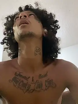 carlitu 021 online show from February 26, 2026, 5:39 am