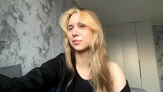 ShariLappas online show from March 11, 2026, 3:07 pm