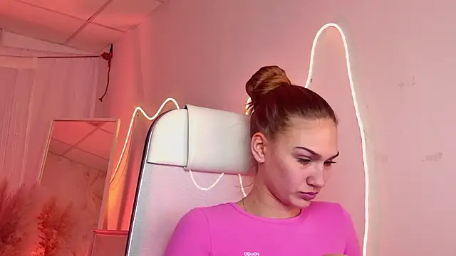 Sweet Emilya online show from March 8, 2026, 11:58 am