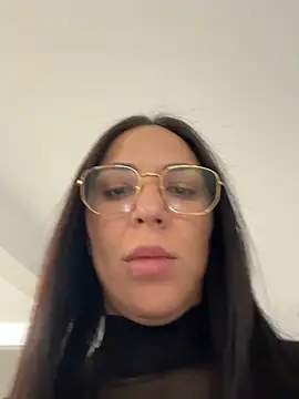 Snapshot of Bunny_Lush chatting on February 28, 2026, 4:24 am Bunny Lush online show from February 28, 2026, 4:24 am