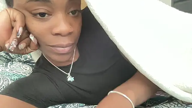 Snapshot of PetiteWet chatting on March 26, 2026, 7:30 pm PetiteWet online show from March 26, 2026, 7:30 pm
