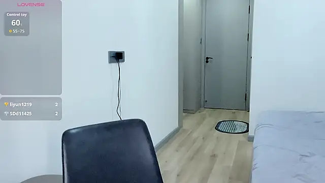 xiaolu-686 online show from April 19, 2026, 3:11 pm