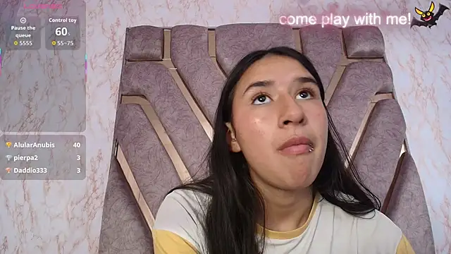 Snapshot of LilyRossi_ chatting on April 15, 2026, 7:58 pm LilyRossi online show from April 15, 2026, 7:58 pm