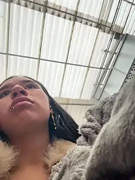 LilyRossi  online show from June 18, 2026, 11:58 am