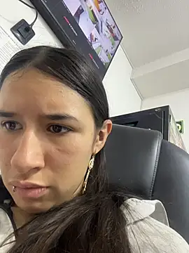 LilyRossi  online show from July 15, 2026, 12:54 pm