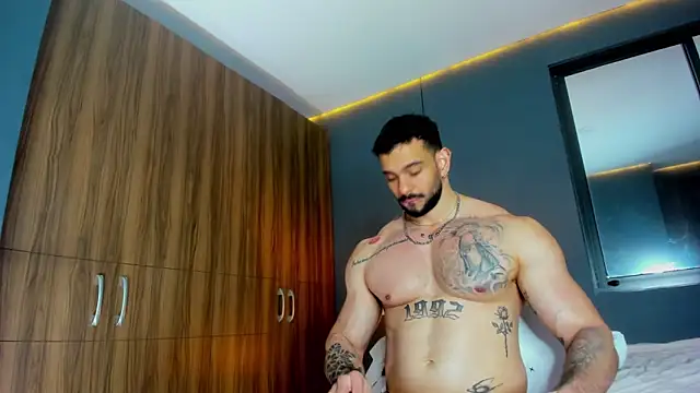 massimo visconti online show from March 16, 2026, 3:01 am