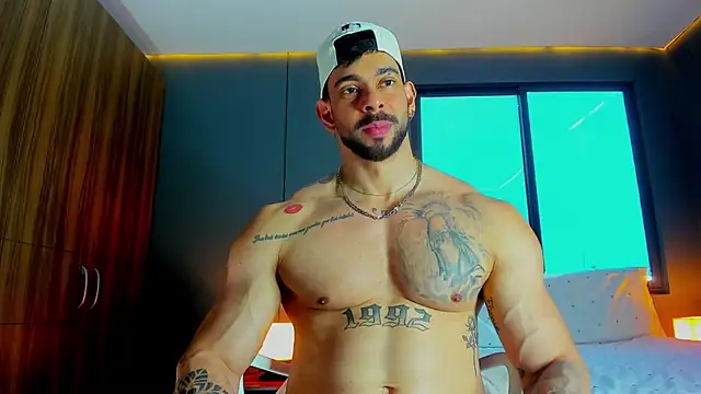 massimo visconti online show from March 27, 2026, 2:39 pm