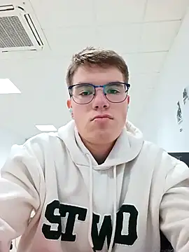 Alejandro27003 online show from February 27, 2026, 10:26 am