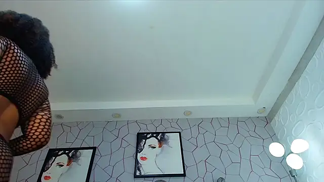 Genesisraydenx online show from April 7, 2026, 7:47 pm