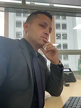 Andresrossi1 online show from February 26, 2026, 9:14 pm