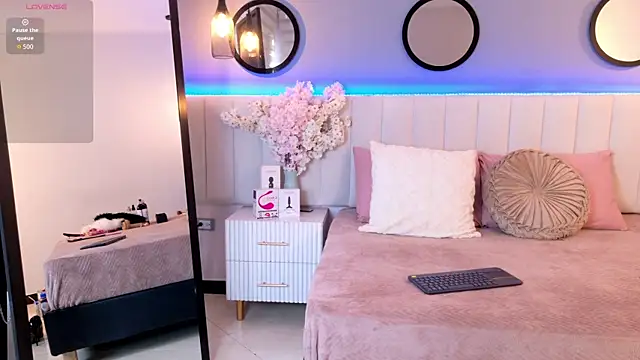 Snapshot of Grace_Williams_ chatting on May 1, 2026, 8:13 pm Grace Williams online show from May 1, 2026, 8:13 pm