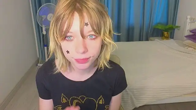 MollySally online show from June 19, 2026, 4:17 am