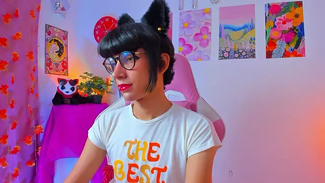 Madeline 21 online show from March 30, 2026, 5:08 am