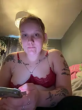 Snapshot of SassieBlondie chatting on February 28, 2026, 4:19 pm SassieBlondie online show from February 28, 2026, 4:19 pm