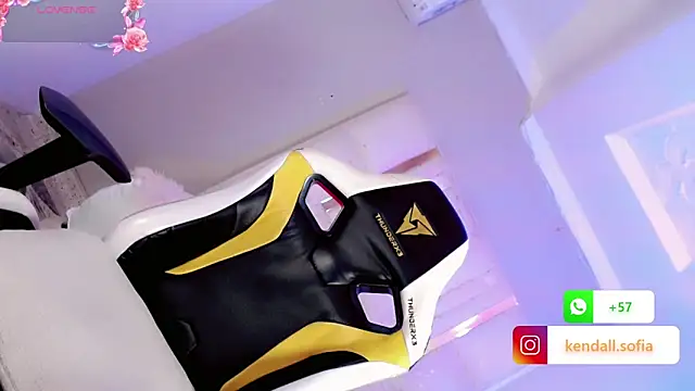 Sophiaa doll  online show from April 7, 2026, 3:18 am