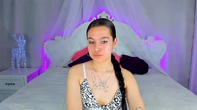AishaTempt online show from May 26, 2026, 8:54 am