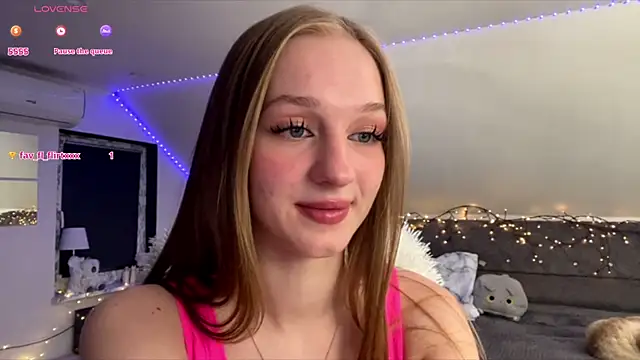 Anika Socutehe online show from June 25, 2026, 9:19 pm