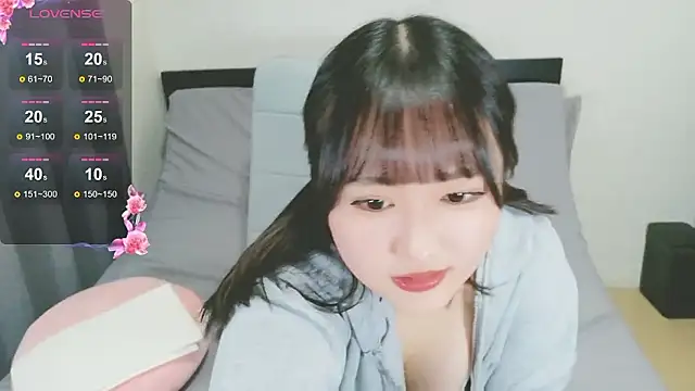 papikochan45 online show from April 7, 2026, 8:15 am