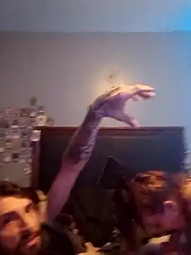 Snapshot of RobNKaysWorldtour chatting on April 14, 2026, 4:18 am RobNKaysWorldtour online show from April 14, 2026, 4:18 am