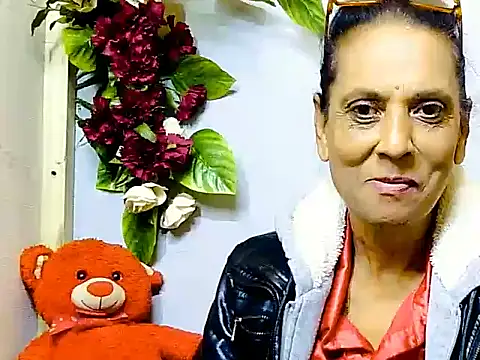 Snapshot of Hot_queen58 chatting on June 10, 2026, 6:01 am Hot queen58 online show from June 10, 2026, 6:01 am