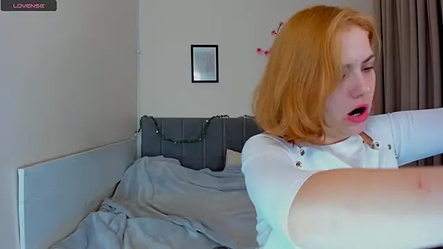 DellaRows online show from April 10, 2026, 4:06 am