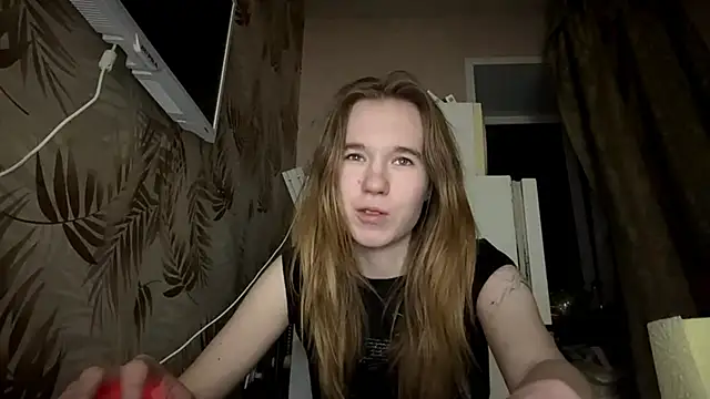 LeomaJee online show from March 24, 2026, 7:52 pm