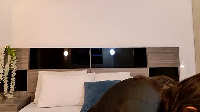 AleciaNoah online show from March 5, 2026, 7:10 pm