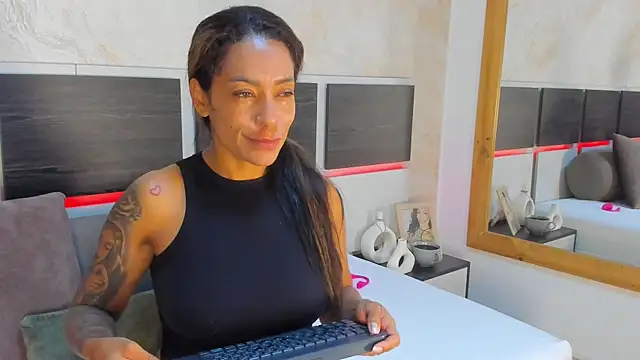 Natalia Cruzz online show from March 30, 2026, 6:09 pm