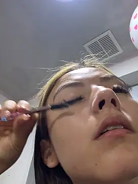   Nahomy online show from March 6, 2026, 11:28 am