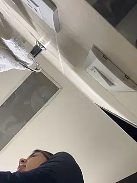 Snapshot of VioletaHills_ chatting on June 8, 2026, 1:22 pm VioletaHills online show from June 8, 2026, 1:22 pm