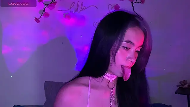sweet molly420 online show from May 16, 2026, 12:07 am